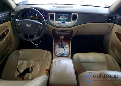 2014 Hyundai Genesis 3.8L z USA, uszkodzony, nr VIN KMHGC4DD5EU266054